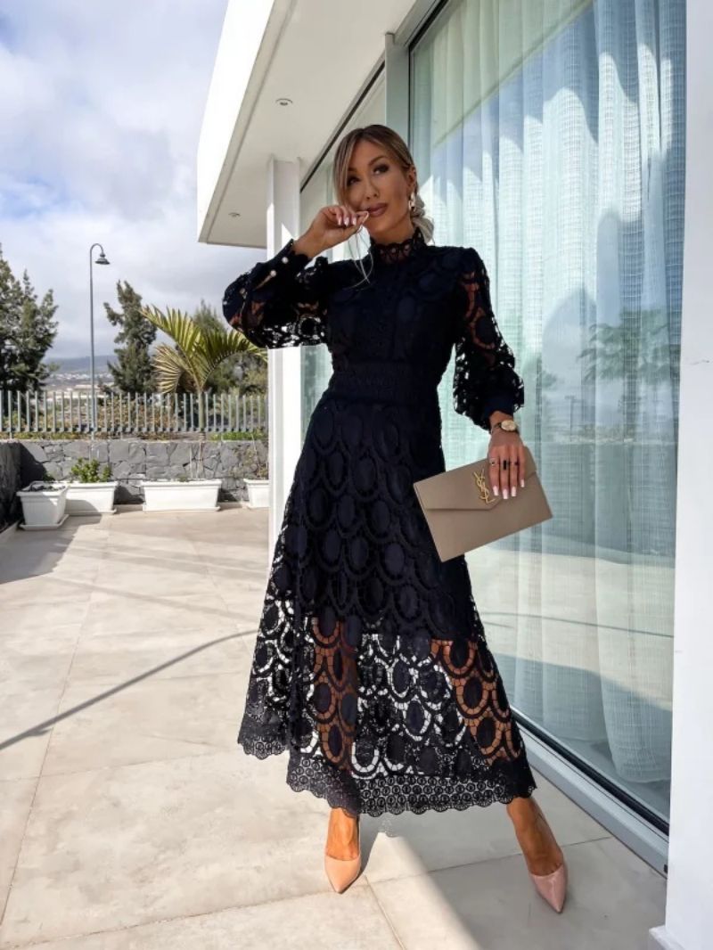 Alessia Abito in Pizzo Elegante
