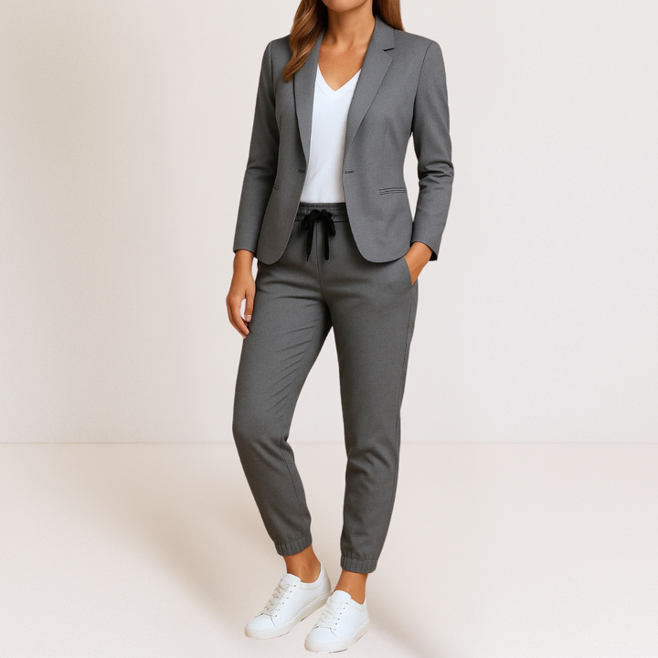 RAFFAELE | Eleganza Moderna in un Completo Confortevole