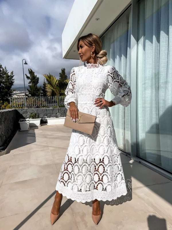 Alessia Abito in Pizzo Elegante